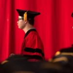 La mayoría de graduados con título de doctorado, desea quedarse en USA