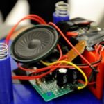 Estudiantes de Boston crean instrumentos para niños de Ecuador