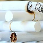 Ventas de cigarrillos caen a cerca de la mitad: en EE.UU