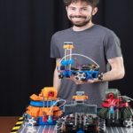 Montando una mini-fábrica, de mini-robots