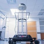 Covid-19: Robot que desinfecta habitaciones y ropa médica