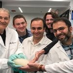 Ha inventado: ..la radio satelital, medicamentos,  órganos transplantables..etc