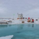 10 meses navegando.. sobre un bloque de hielo